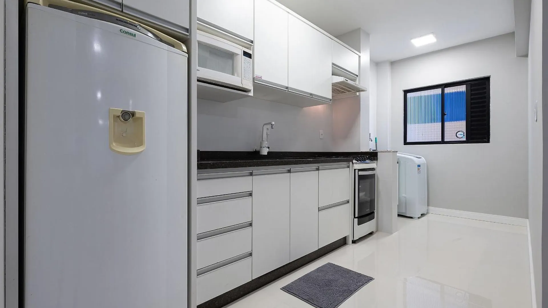 Apto 2Q C/ Garagem E Churrasq. 450M Do Mar Ean503 Balneário Camboriú Apartamento