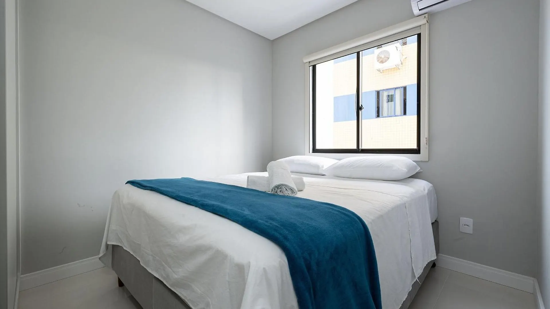 Apto 2Q C/ Garagem E Churrasq. 450M Do Mar Ean503 Balneario Camboriu Apartment